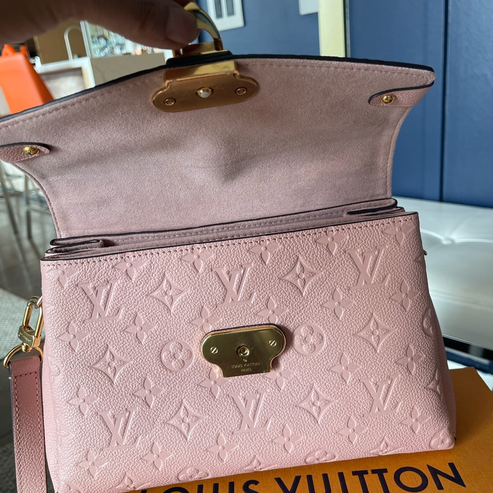 Beautiful light pink 100 authentic
